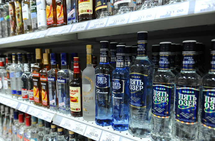 В России могут запретить водку с золотом и ароматизаторами