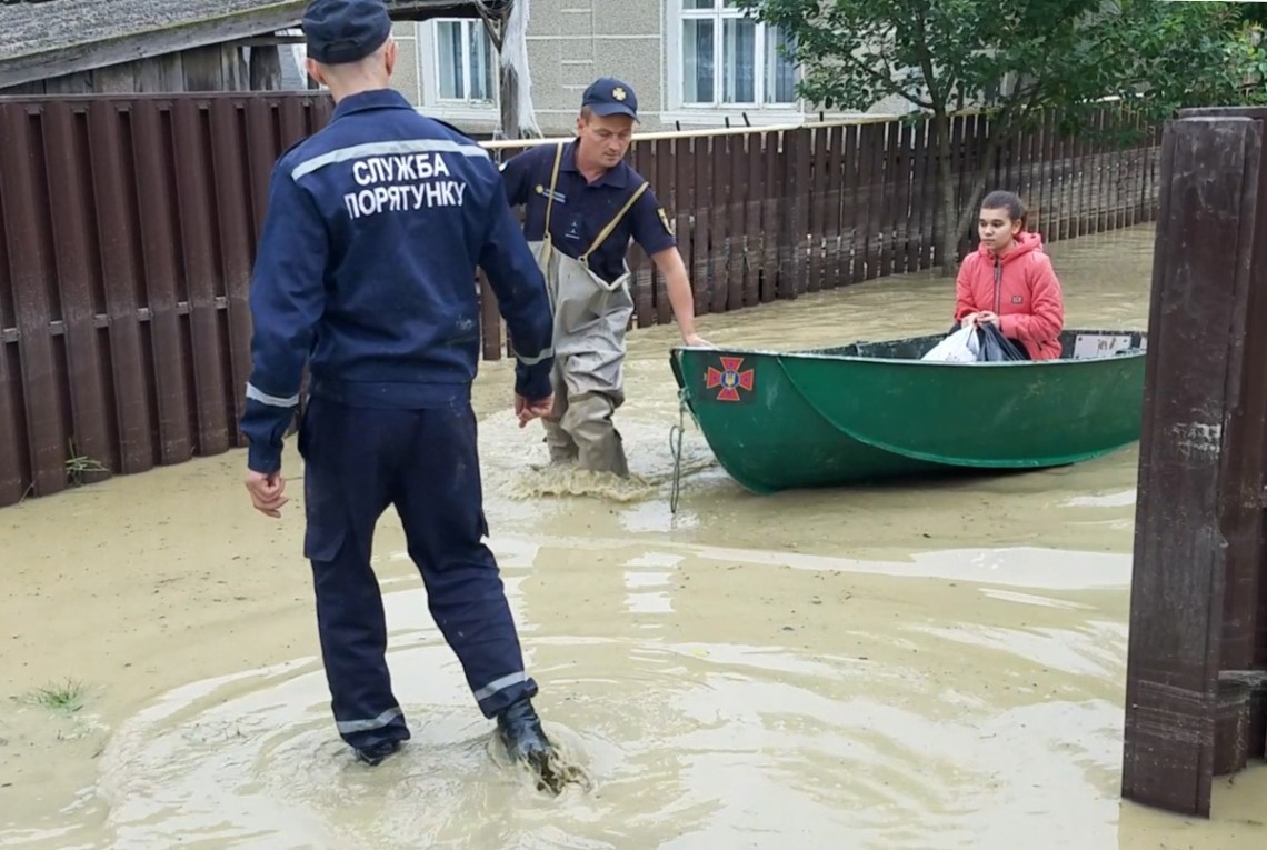 Ущерб от паводка на западе Украине оценили в миллионы долларов