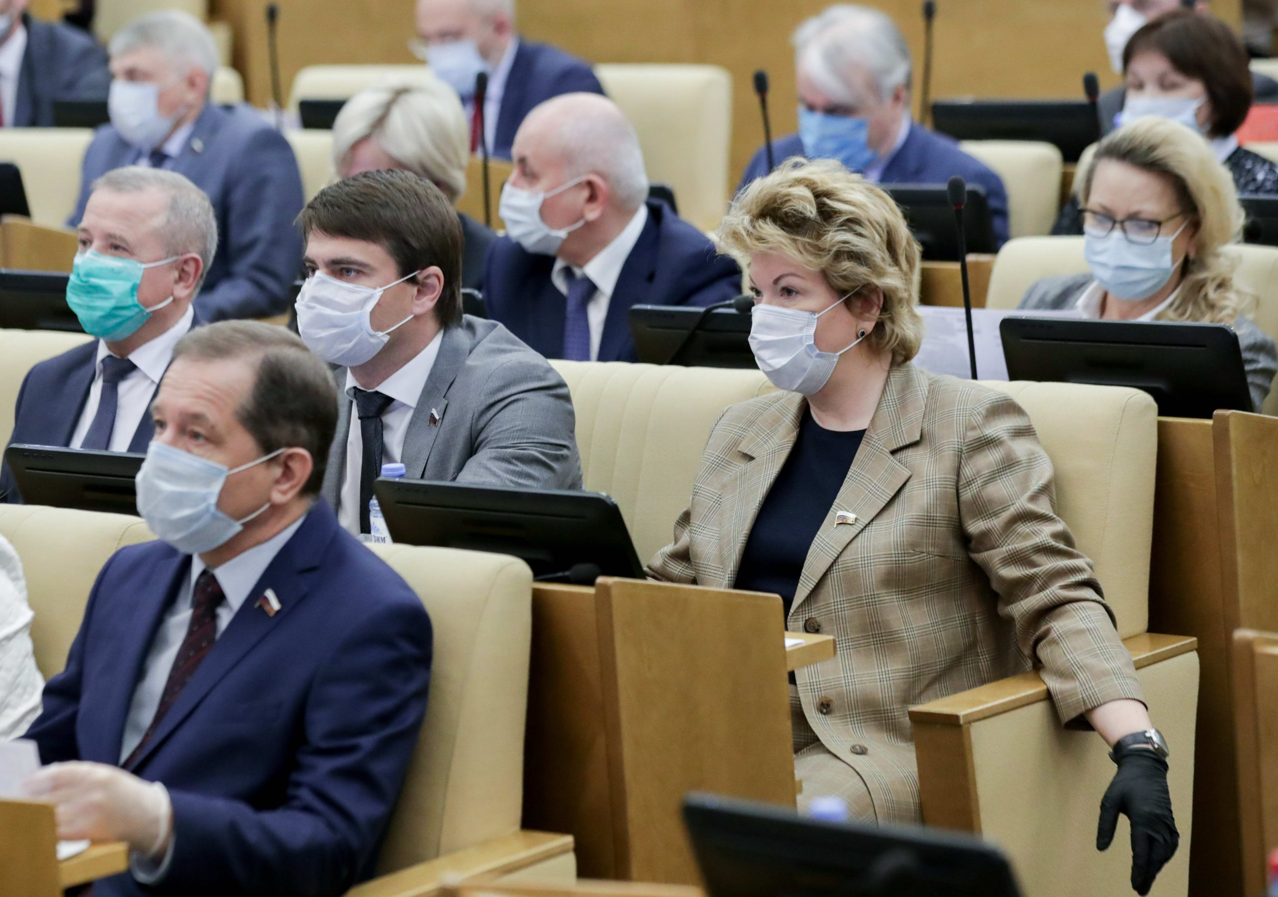 Около 50 депутатов Госдумы переболели коронавирусом