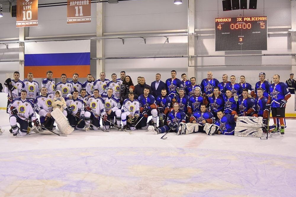 Команды РВВДКУ и ХК «POLICEMAN» встретились на хоккейном матче в Рязани