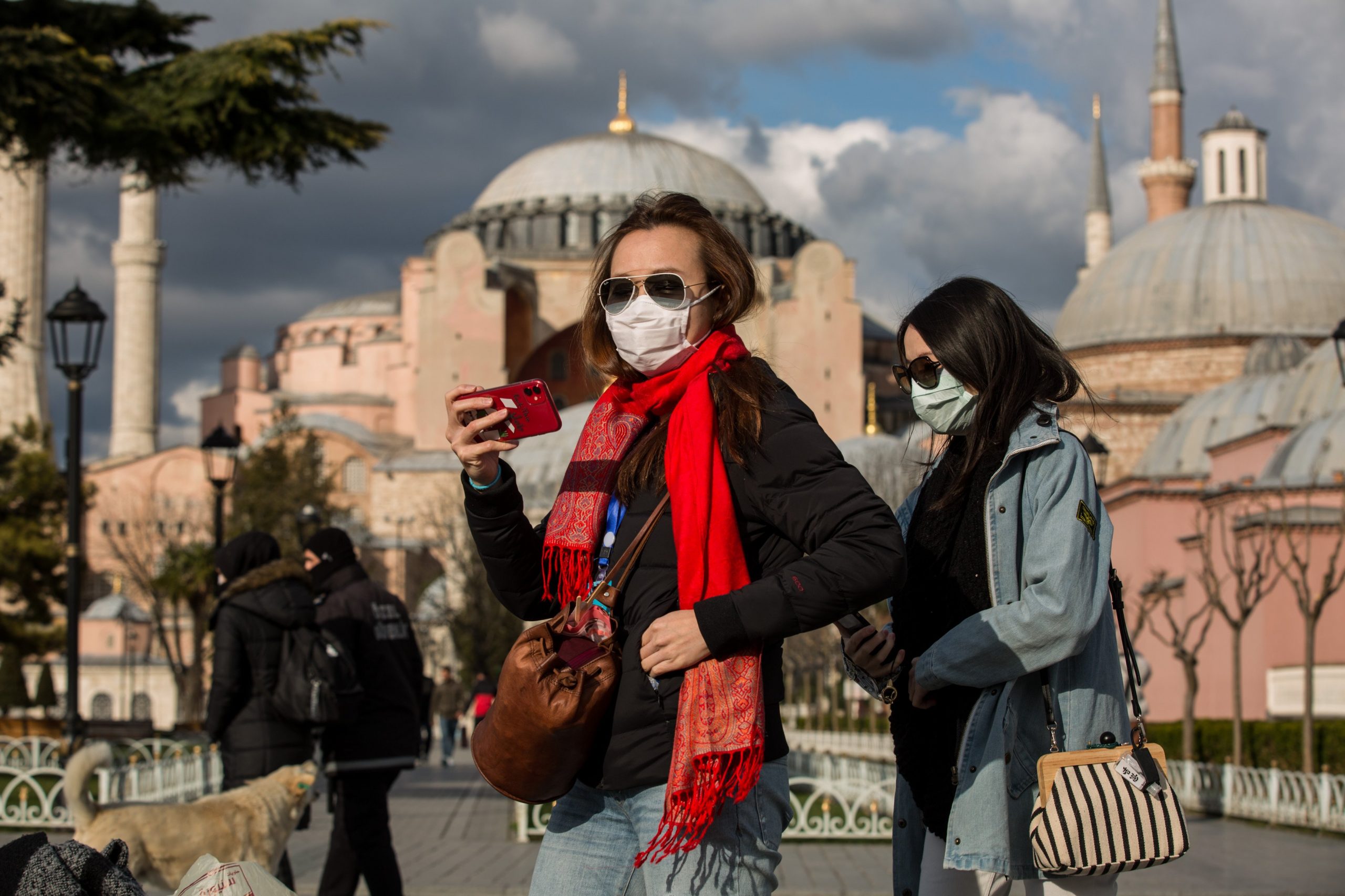 За три месяца в Турции от коронавируса умерли не менее 11 россиян