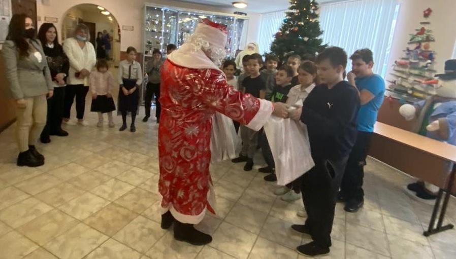 Уникальная акция «Дарим детям подарки» прошла в Подмосковье