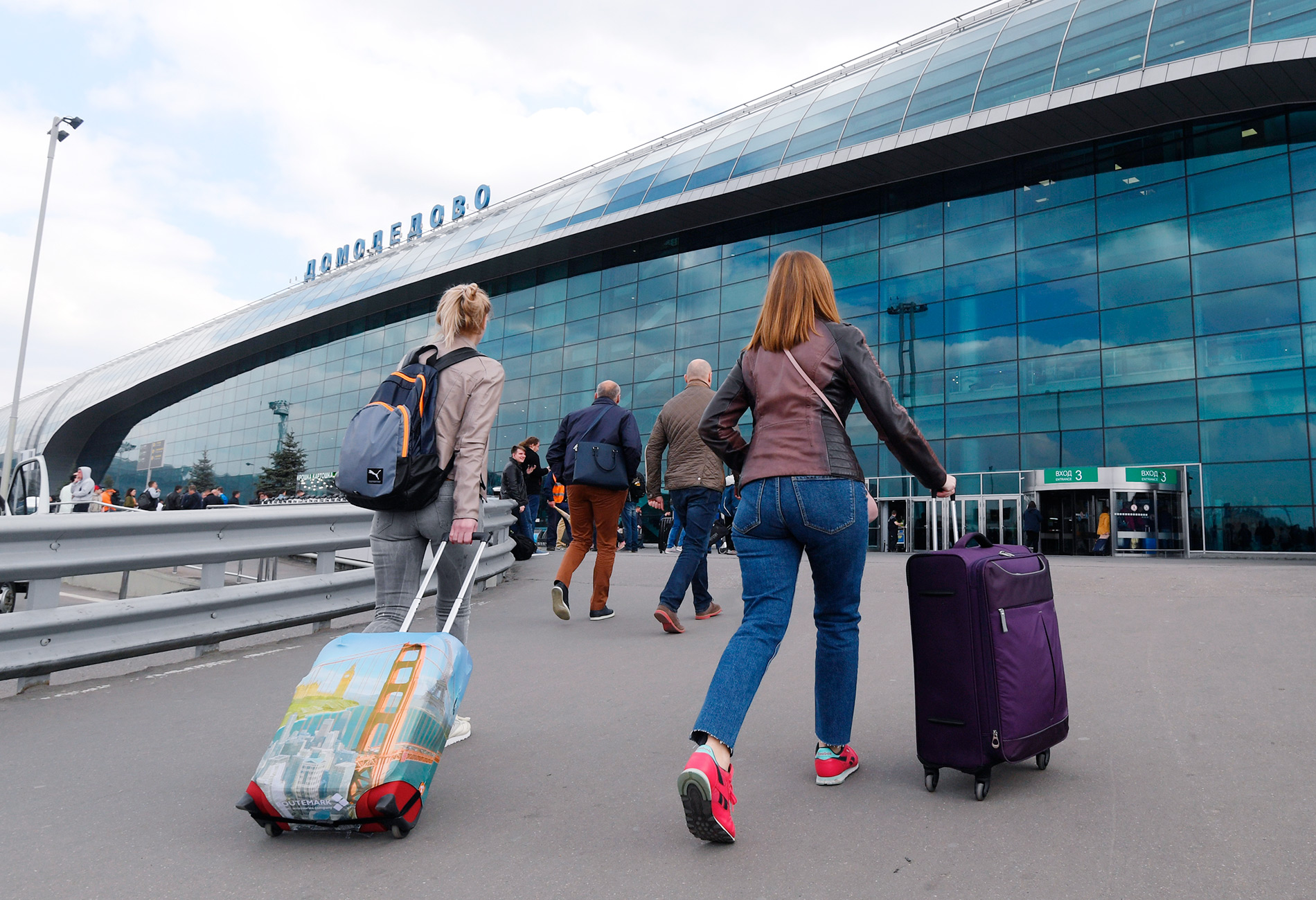 Эксперты назвали ставшие самыми популярными у россиян маршруты путешествий в 2020 году