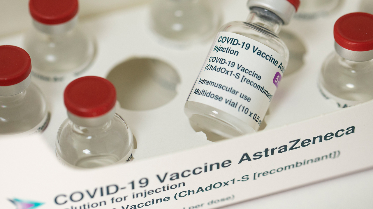 В ВОЗ одобрили использование вакцины AstraZeneca от коронавируса в экстренных случаях