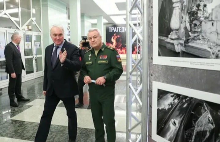 В Государственной Думе прошла фотовыставка «Трагедия Донбасса»