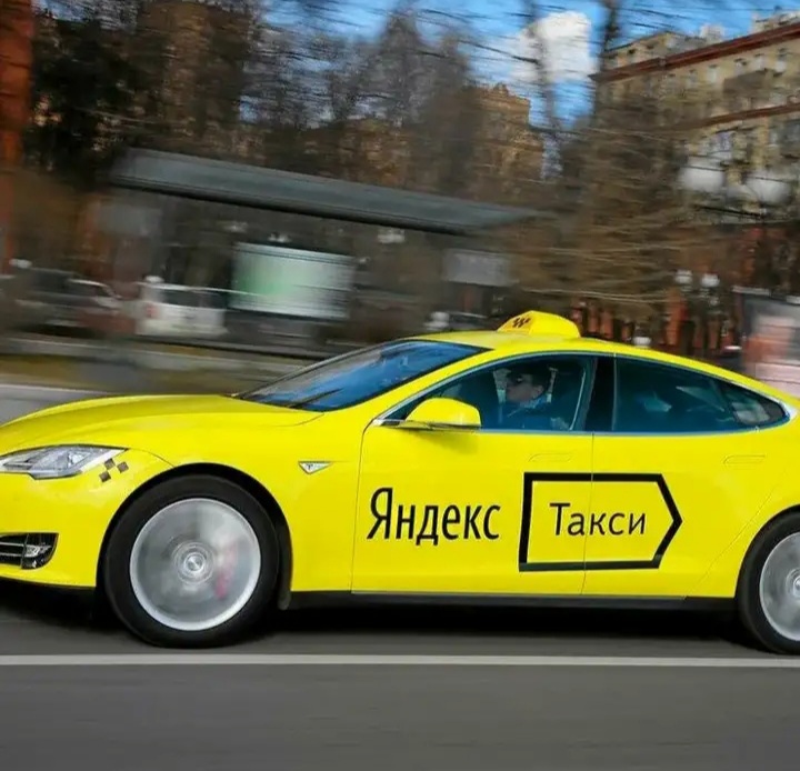 Политики в Латвии возмущаются по поводу блокировки российского сервиса такси